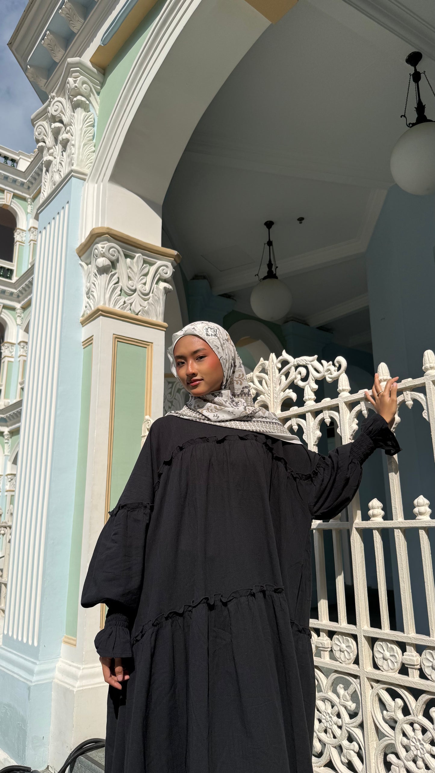 Tri Shawl Nur