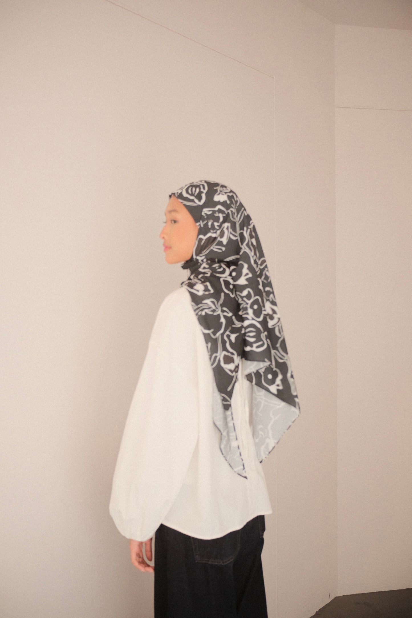 Tri Shawl Rose